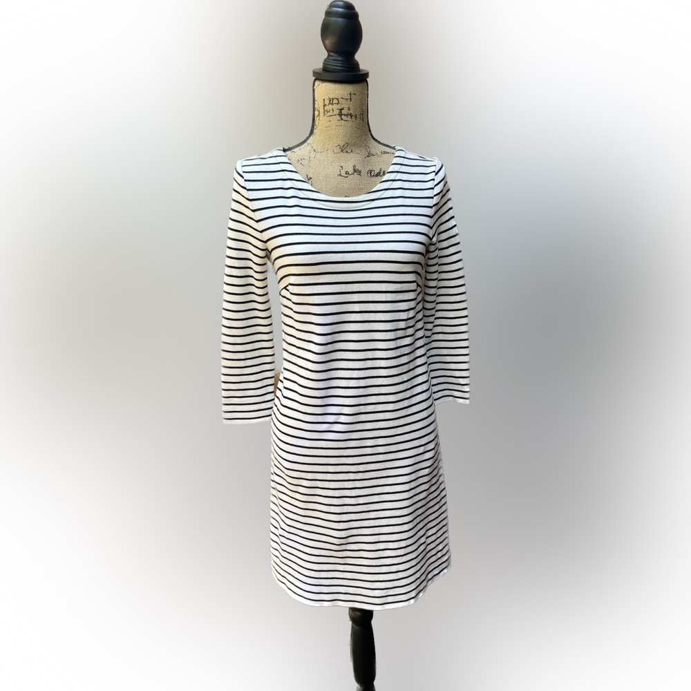 J. Crew black and white striped cotton stretch 3/4 sleeve dress. size small